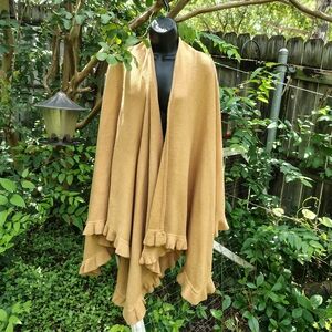 Elegant Gold Women's Knit Cape Shawl